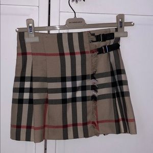 AUTHENTIC Burberry skirt